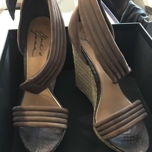 Elizabeth and James Wedges